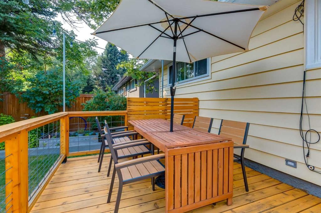 131 Thorncrest Road Nw, Calgary, AB - Outdoor With Deck Patio Veranda With Exterior