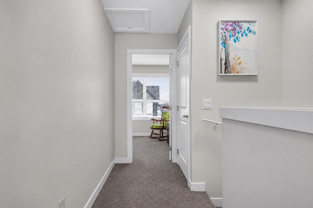 20 Evanscrest Park Nw, Calgary, AB - Indoor Photo Showing Other Room