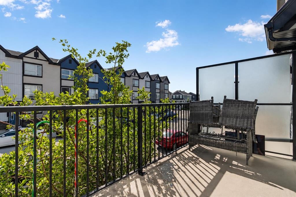 20 Evanscrest Park Nw, Calgary, AB - Outdoor With Balcony