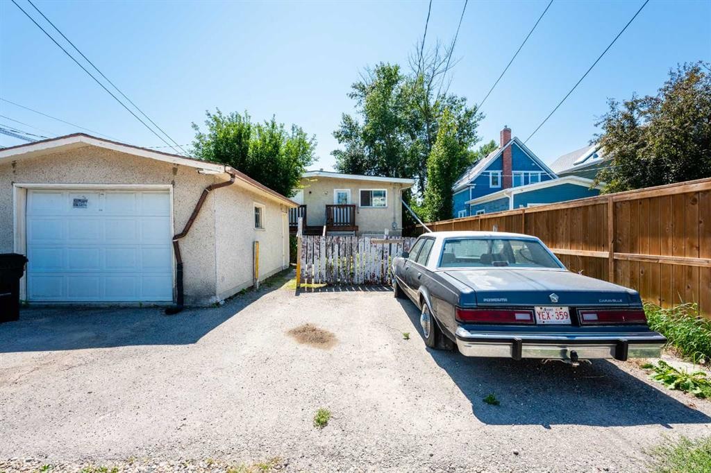 254 23 Avenue Ne, Calgary, AB - Outdoor