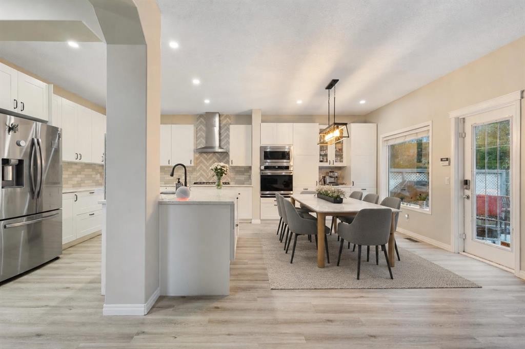 92 Cranleigh Close Se, Calgary, AB - Indoor