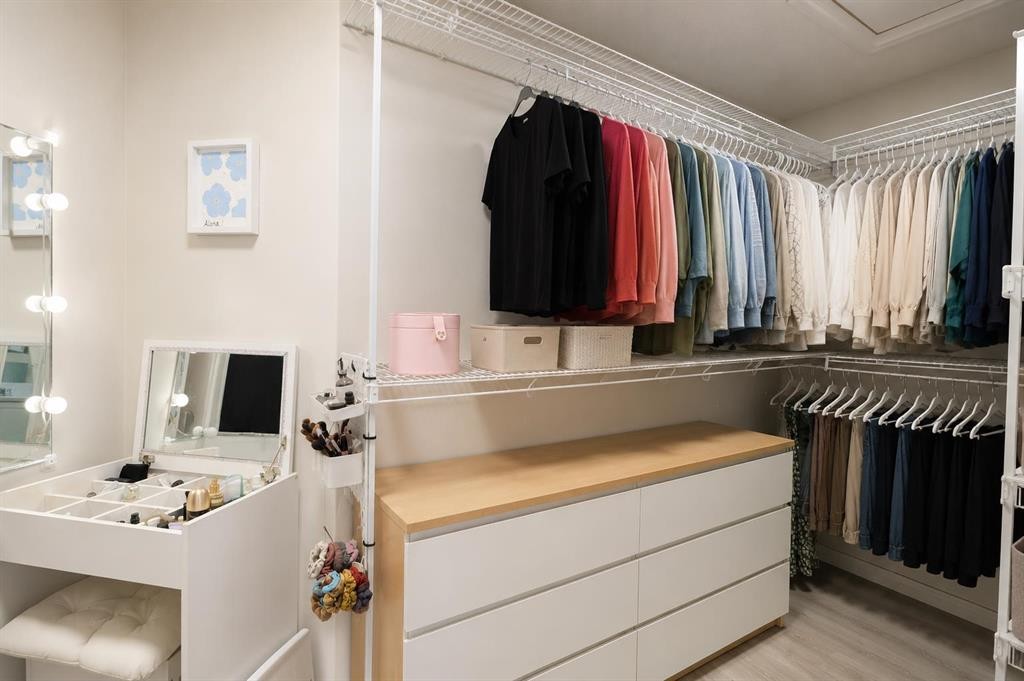 92 Cranleigh Close Se, Calgary, AB - Indoor