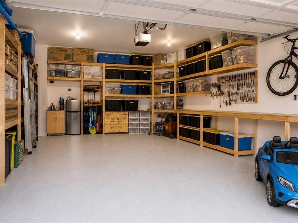 92 Cranleigh Close Se, Calgary, AB - Indoor