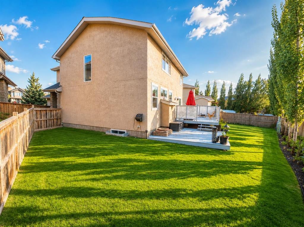 92 Cranleigh Close Se, Calgary, AB - Outdoor