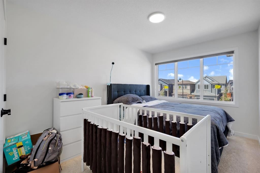 423 Legacy Circle Se, Calgary, AB - Indoor Photo Showing Bedroom