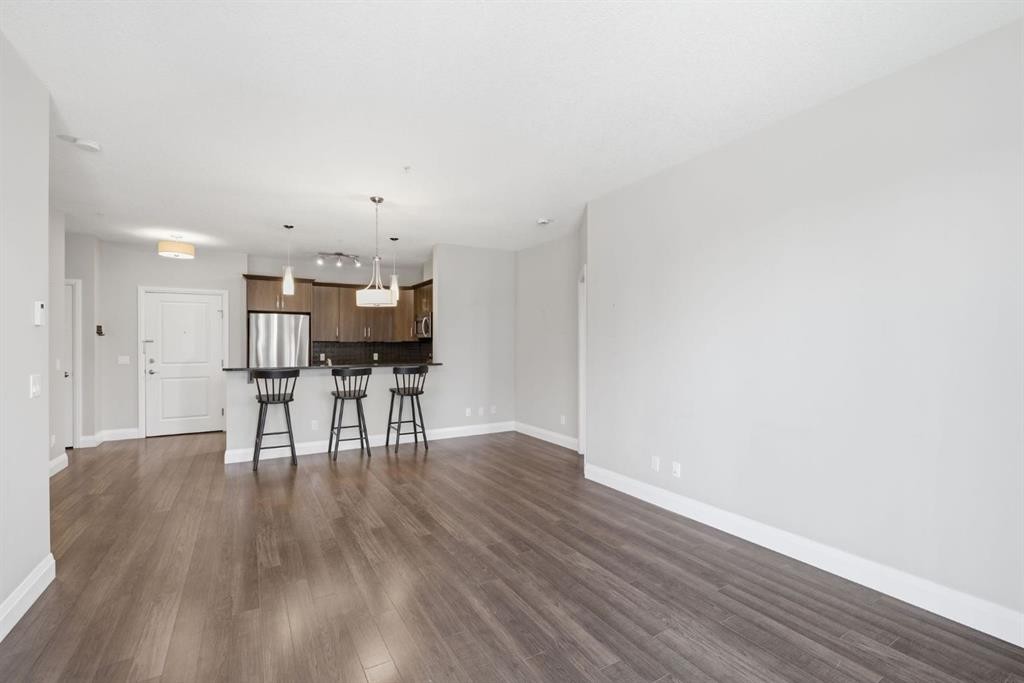 2208-15 Sunset Square, Cochrane, AB - Indoor