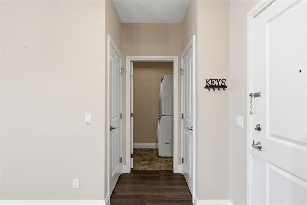 2208-15 Sunset Square, Cochrane, AB - Indoor Photo Showing Other Room