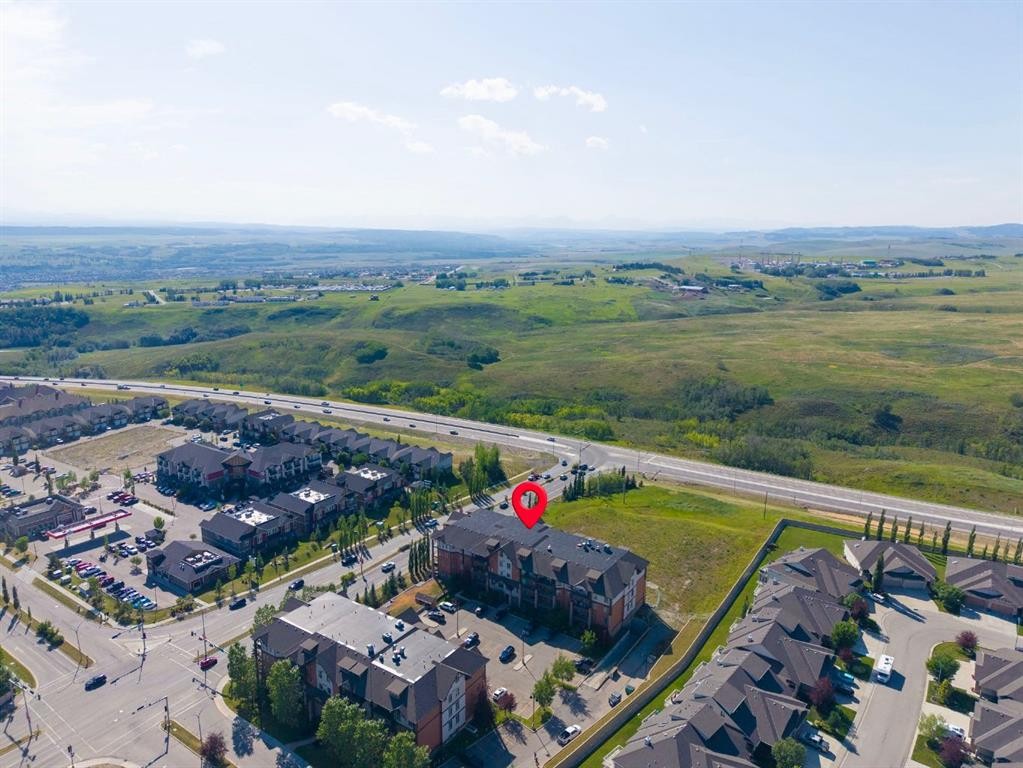 2208-15 Sunset Square, Cochrane, AB - Outdoor With View