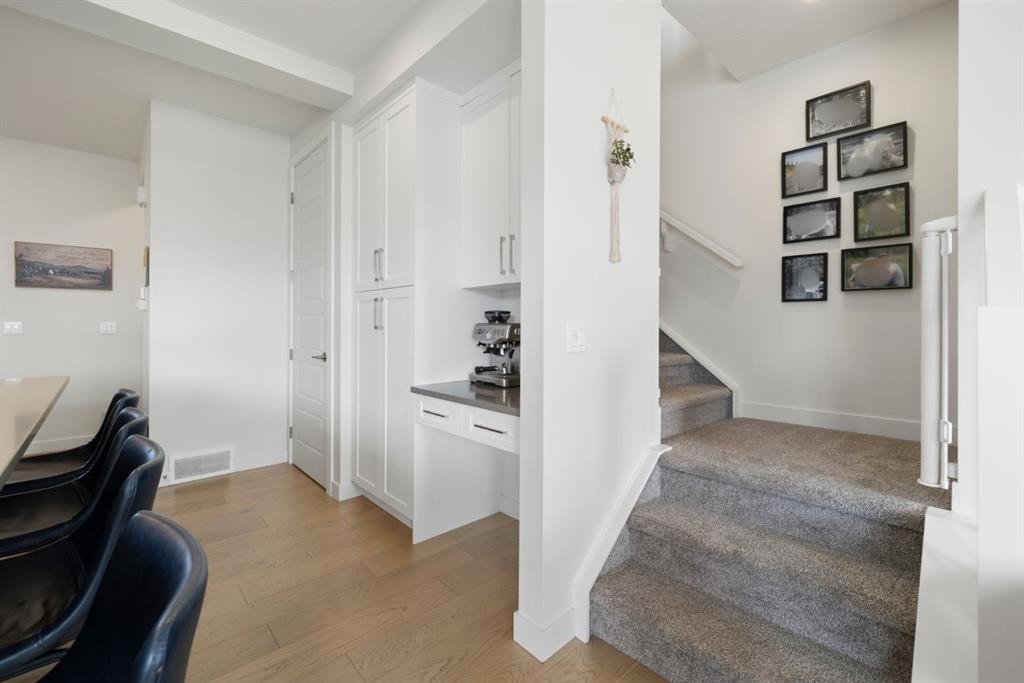 4 Mill Road, Cochrane, AB - Indoor