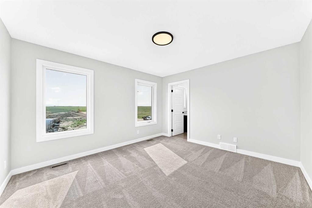 186 Lanark Gate Se, Airdrie, AB - Indoor Photo Showing Other Room