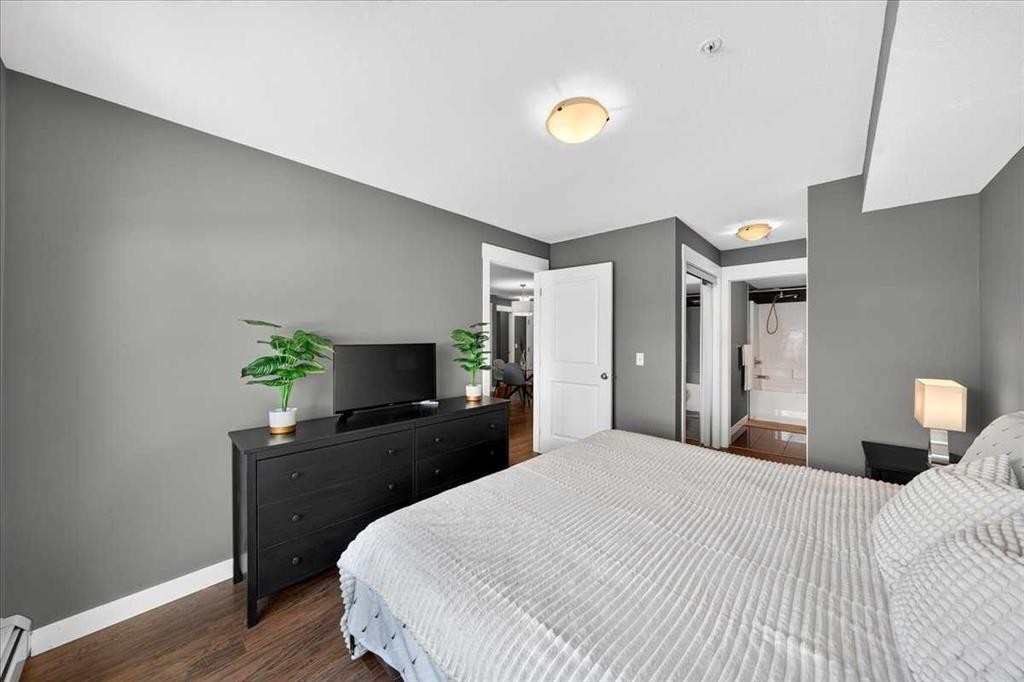4203-302 Skyview Ranch Drive Ne, Calgary, AB - Indoor Photo Showing Bedroom