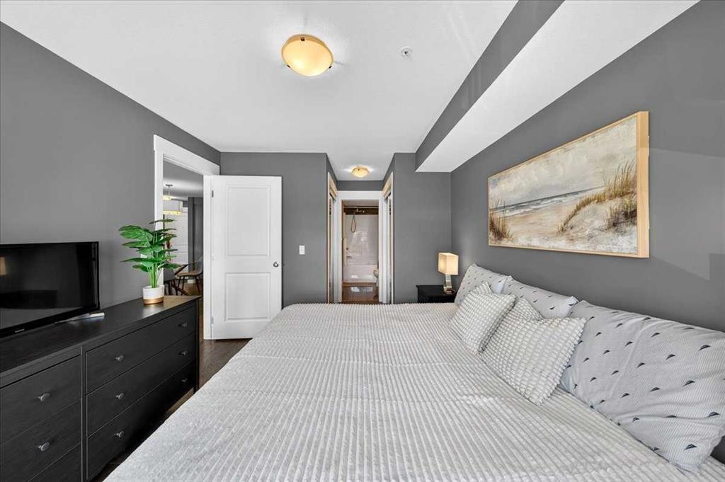4203-302 Skyview Ranch Drive Ne, Calgary, AB - Indoor Photo Showing Bedroom