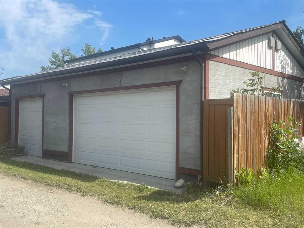 5123 19 Avenue Nw, Calgary, AB - Outdoor With Exterior