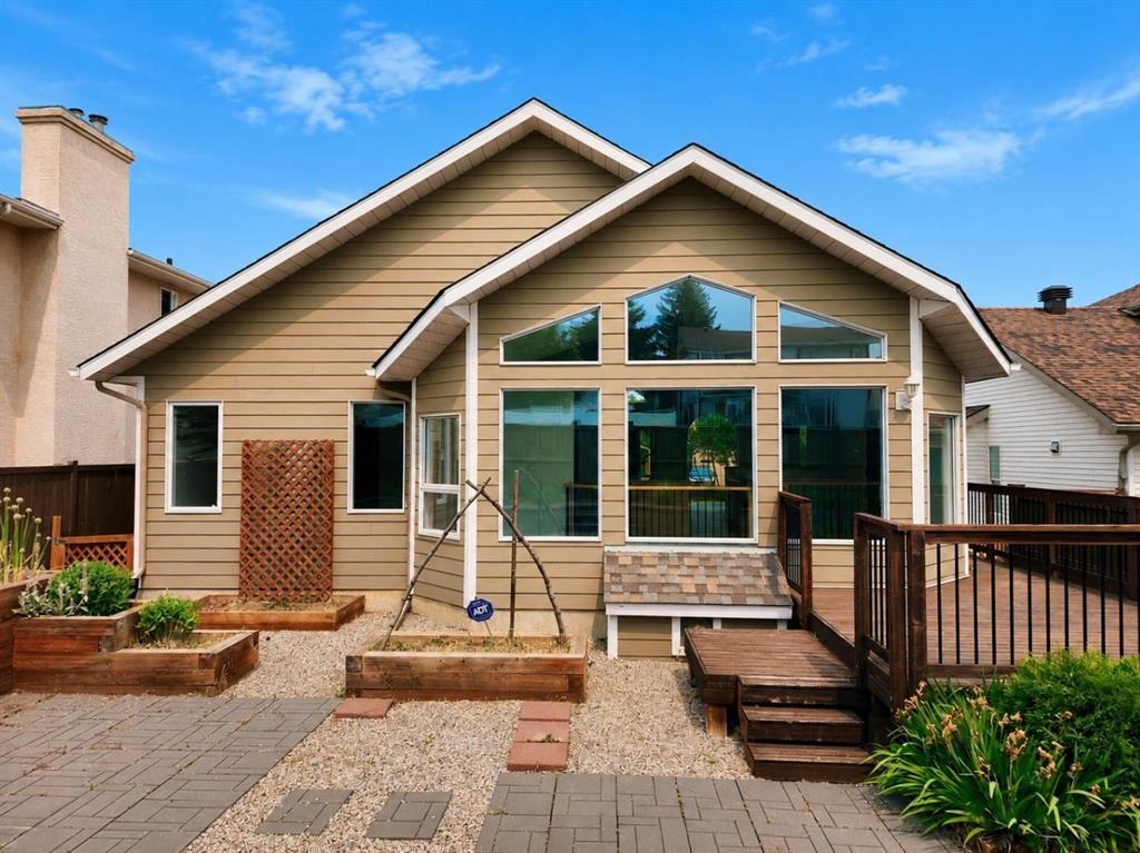 58 Edgevalley Close Nw, Calgary, AB - Outdoor With Deck Patio Veranda