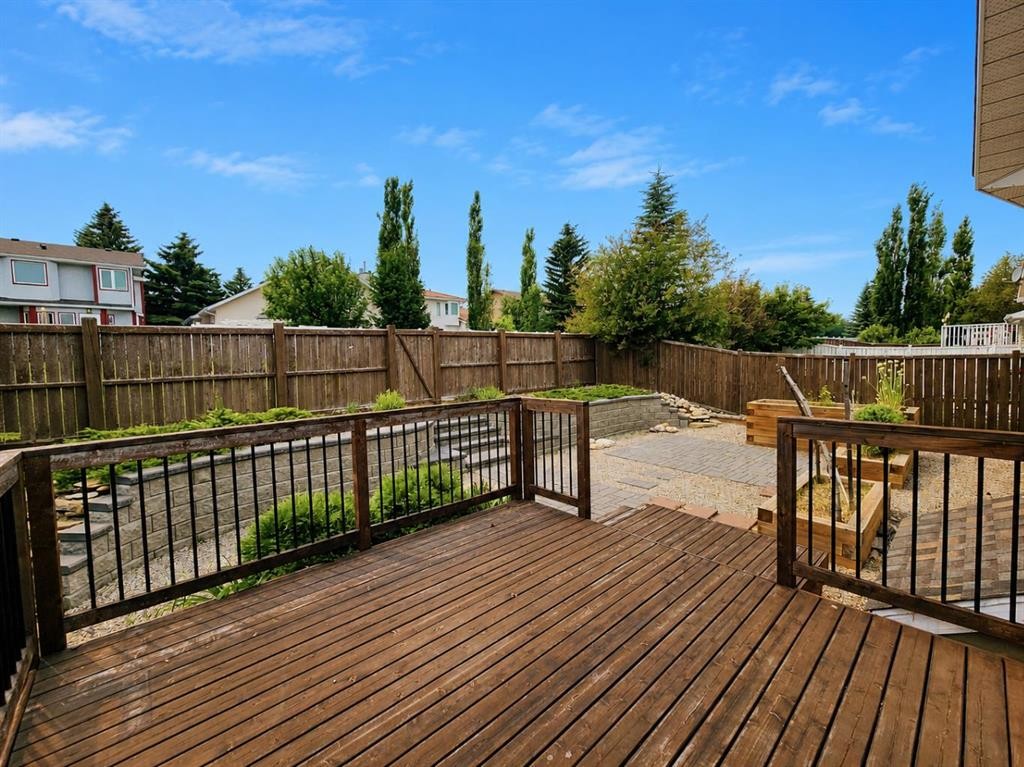 58 Edgevalley Close Nw, Calgary, AB - Outdoor With Deck Patio Veranda