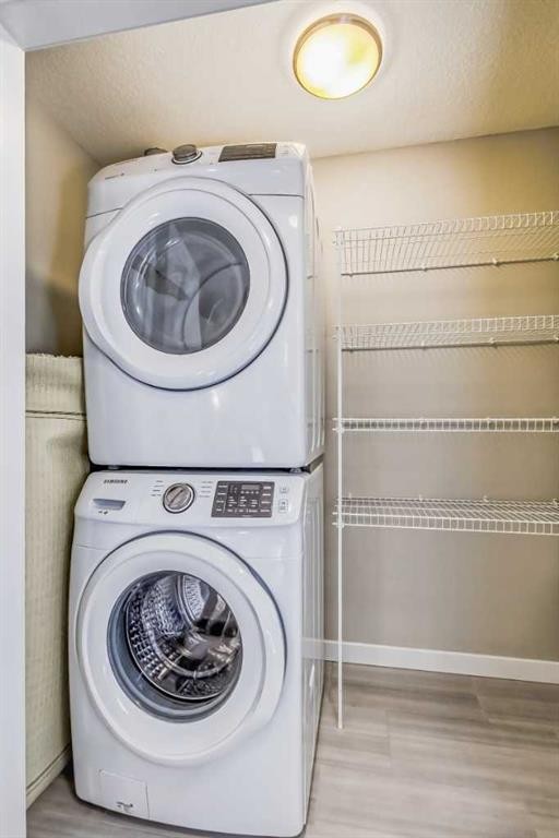 8539 8A Avenue Sw, Calgary, AB - Indoor Photo Showing Laundry Room