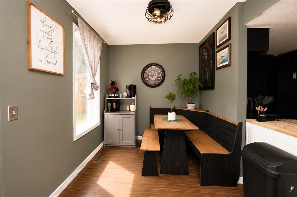 6527 Huntsbay Road Nw, Calgary, AB - Indoor