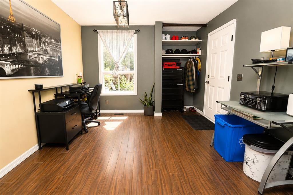 6527 Huntsbay Road Nw, Calgary, AB - Indoor