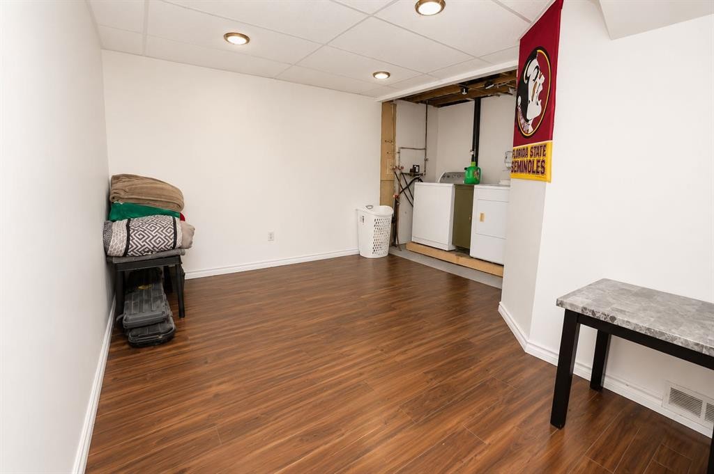 6527 Huntsbay Road Nw, Calgary, AB - Indoor