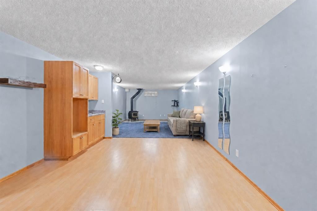14538 37 Street Nw, Edmonton, AB - Indoor Photo Showing Other Room