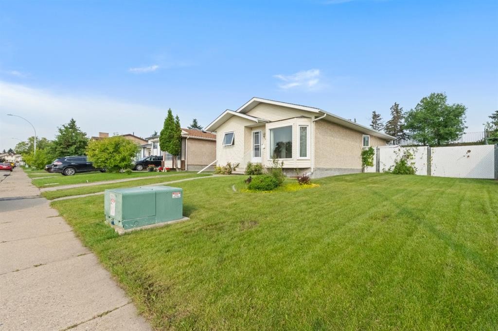 14538 37 Street Nw, Edmonton, AB - Outdoor