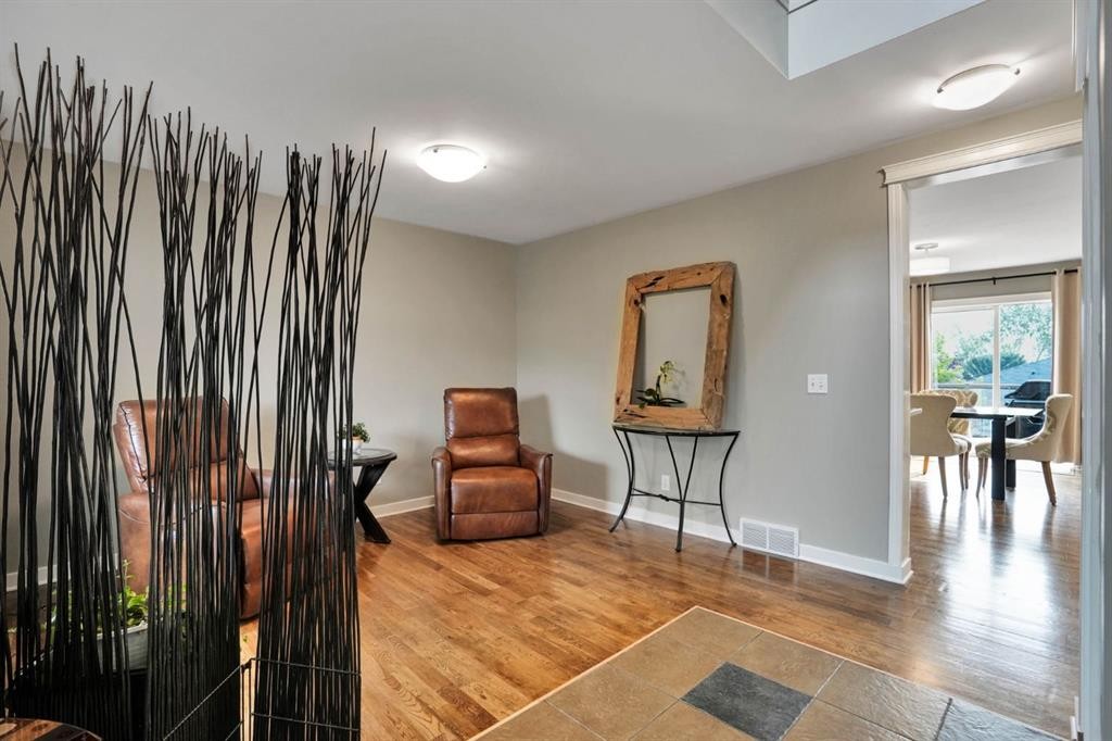 418 Long Beach Landing, Chestermere, AB - Indoor Photo Showing Other Room