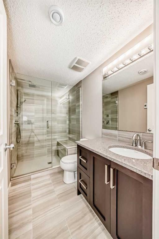 264 Auburn Bay Drive Se, Calgary, AB - Indoor Photo Showing Bathroom