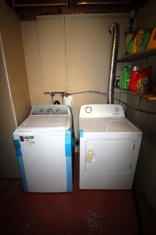 112 Macewan Meadow Crescent Nw, Calgary, AB - Indoor Photo Showing Laundry Room