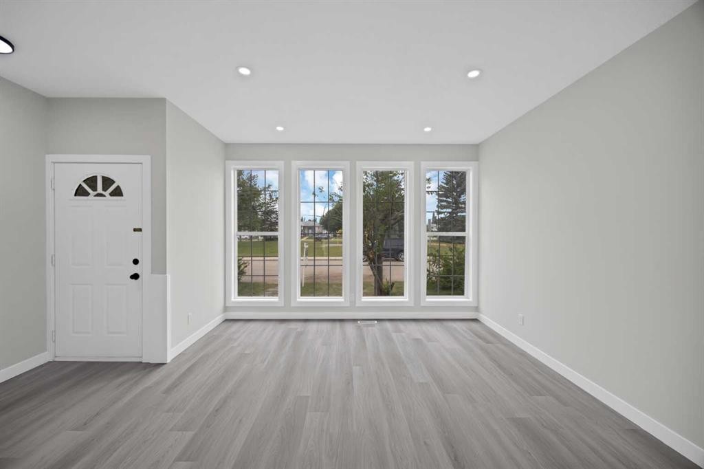 68 Laguna Close Ne, Calgary, AB - Indoor Photo Showing Other Room