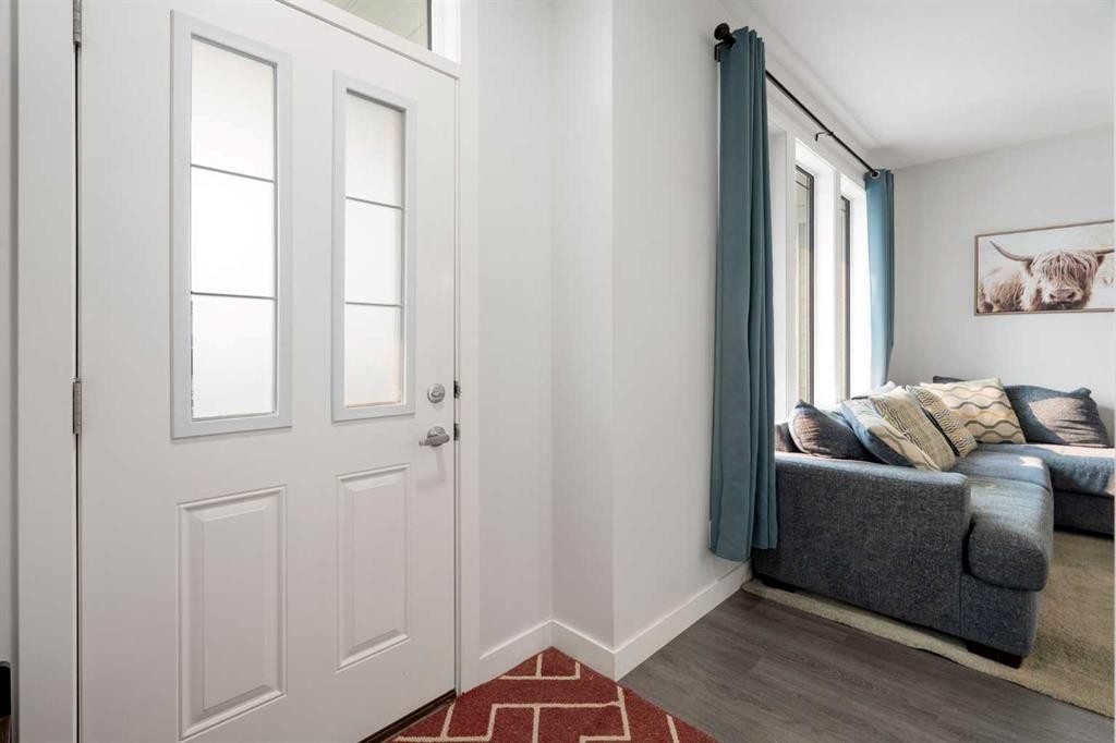 37 Verity Manor Sw, Calgary, AB - Indoor Photo Showing Other Room