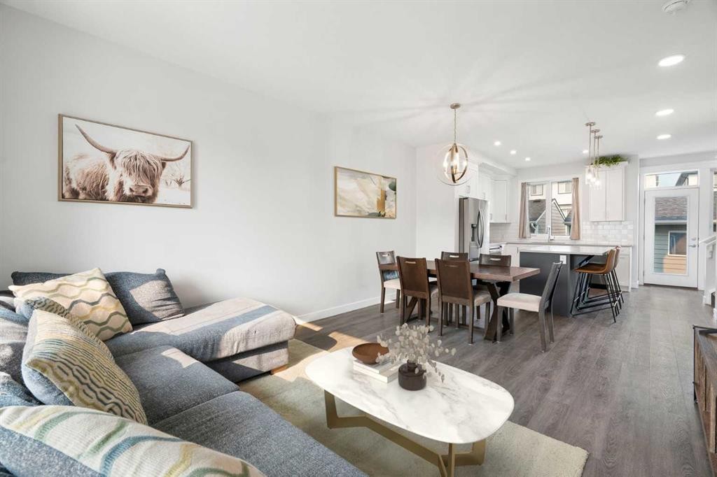 37 Verity Manor Sw, Calgary, AB - Indoor Photo Showing Living Room