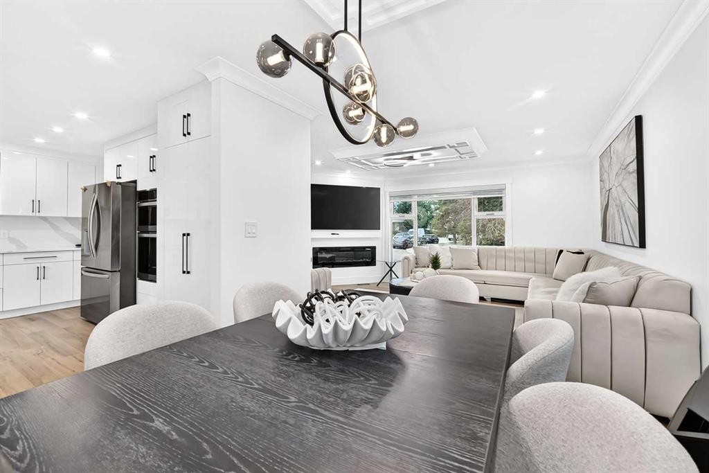 615 Marian Crescent Ne, Calgary, AB - Indoor