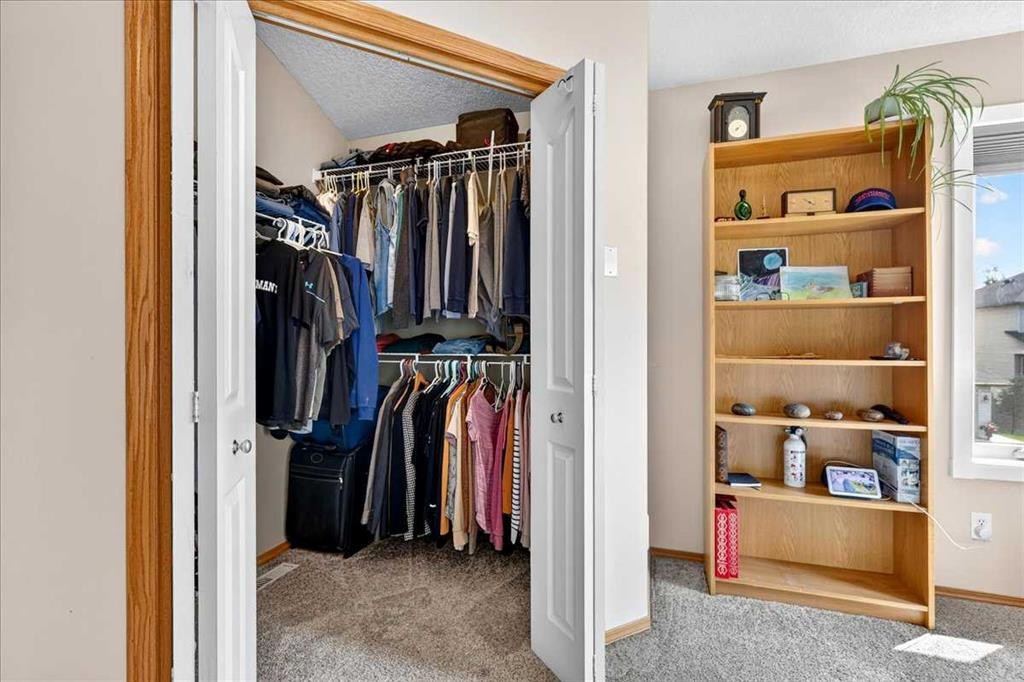 23 Cranfield Crescent Se, Calgary, AB - Indoor With Storage