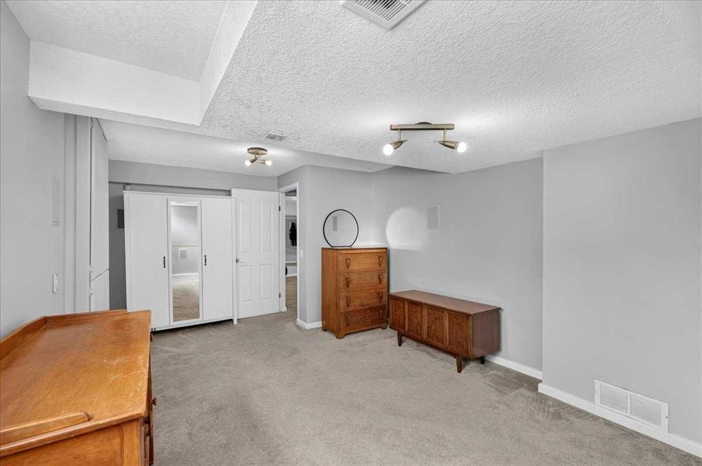 23 Cranfield Crescent Se, Calgary, AB - Indoor Photo Showing Other Room