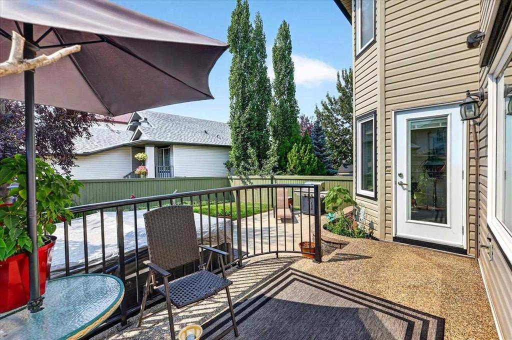 23 Cranfield Crescent Se, Calgary, AB - Outdoor With Deck Patio Veranda With Exterior