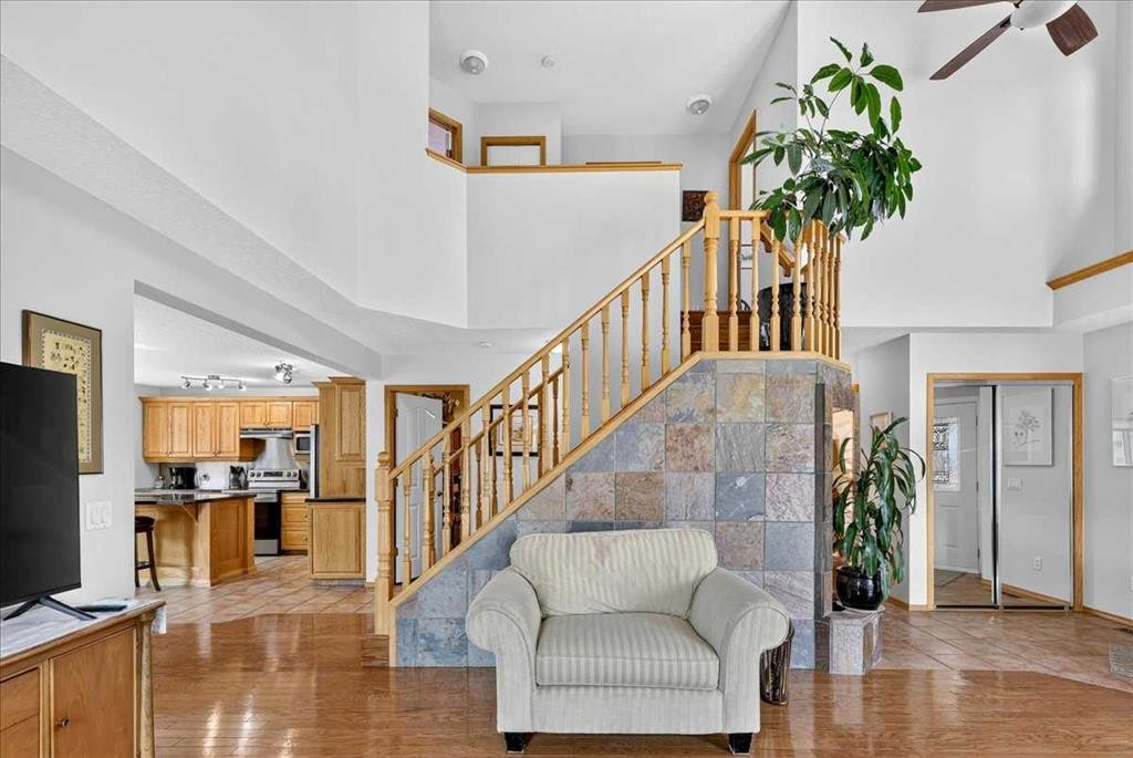 23 Cranfield Crescent Se, Calgary, AB - Indoor