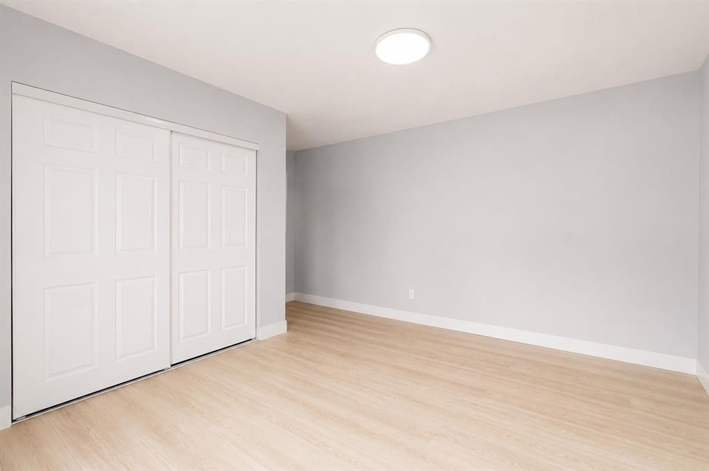 755 Penbrooke Road Se, Calgary, AB - Indoor Photo Showing Other Room