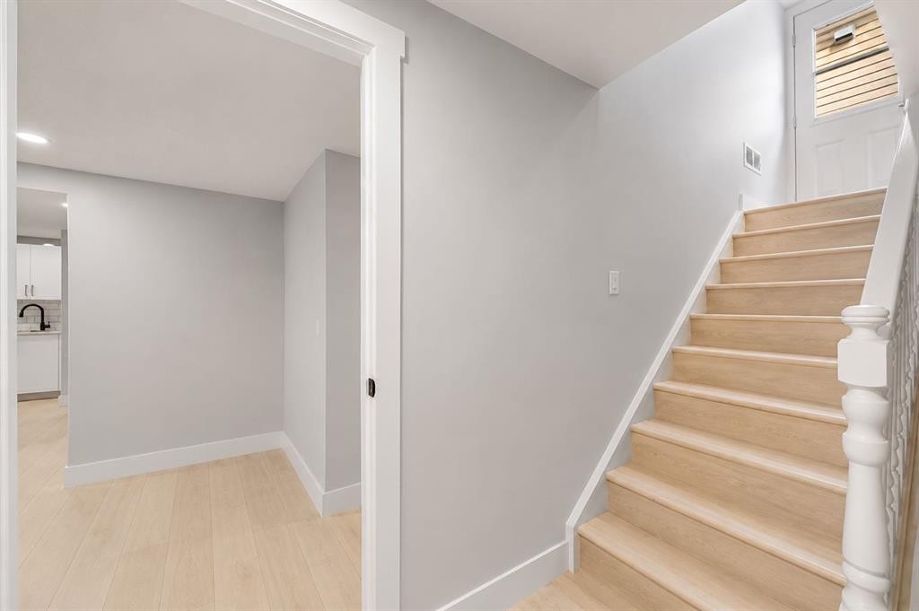 755 Penbrooke Road Se, Calgary, AB - Indoor Photo Showing Other Room