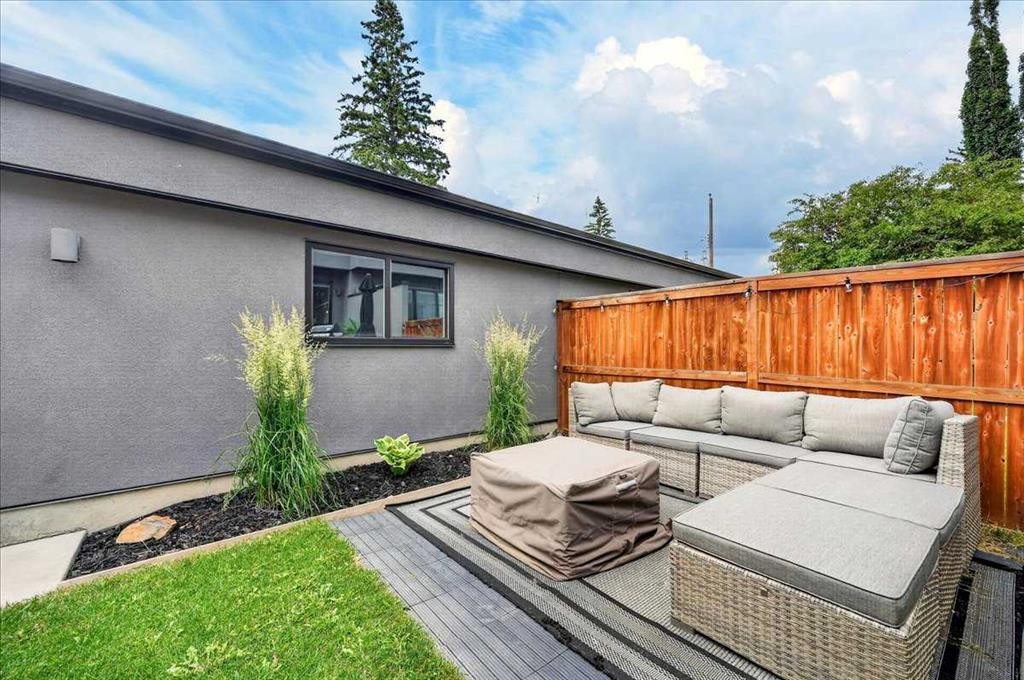 3127 44 Street Sw, Calgary, AB - Outdoor With Deck Patio Veranda