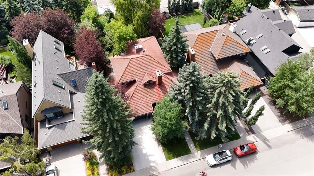 521 30 Avenue Sw, Calgary, AB - Outdoor
