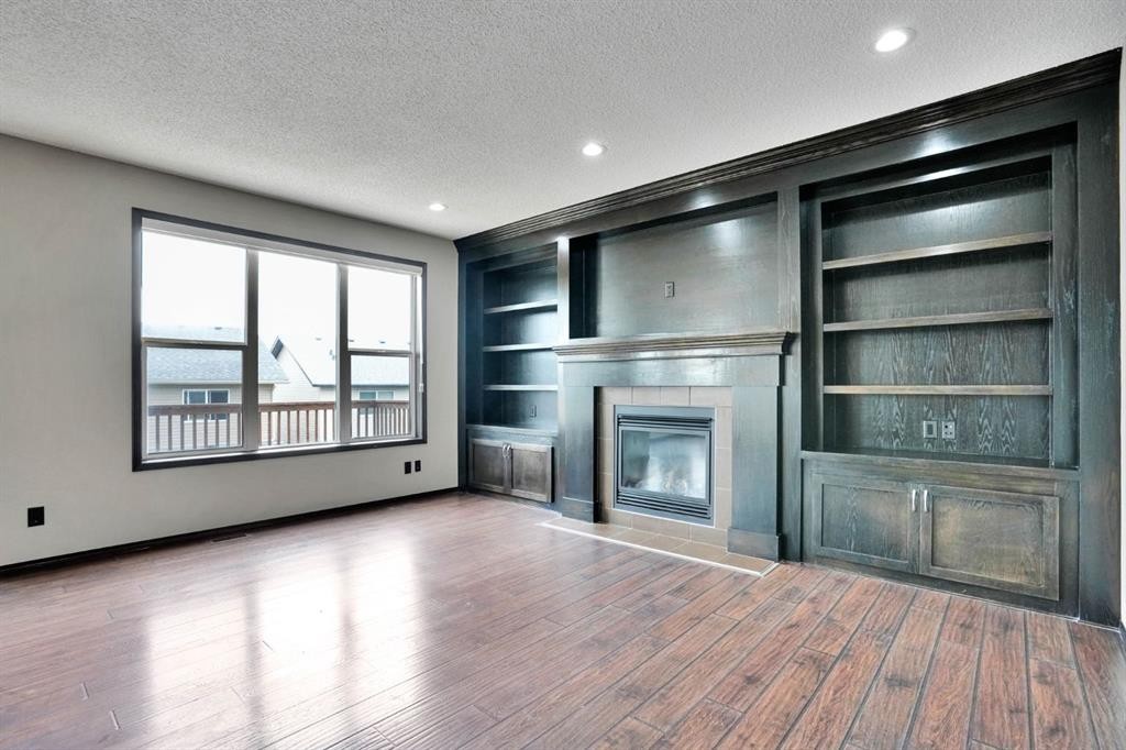 109 Pantego Terrace Nw, Calgary, AB - Indoor With Fireplace
