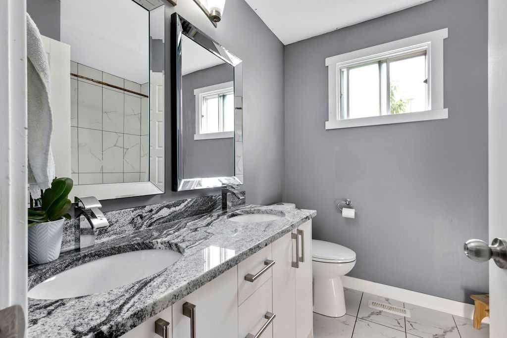 44 Falwood Crescent Ne, Calgary, AB - Indoor Photo Showing Bathroom