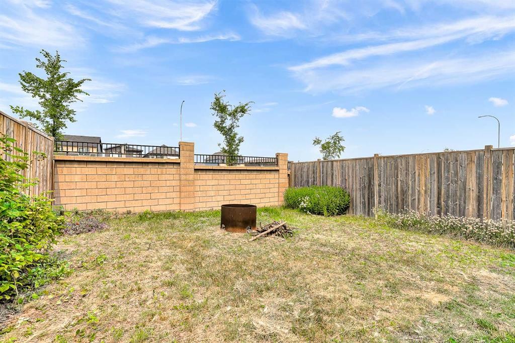 75 Evanscrest Way Nw, Calgary, AB - Outdoor