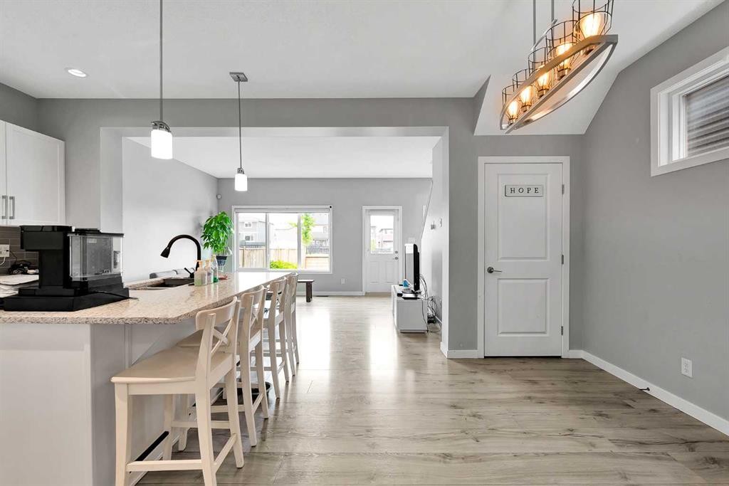 75 Evanscrest Way Nw, Calgary, AB - Indoor