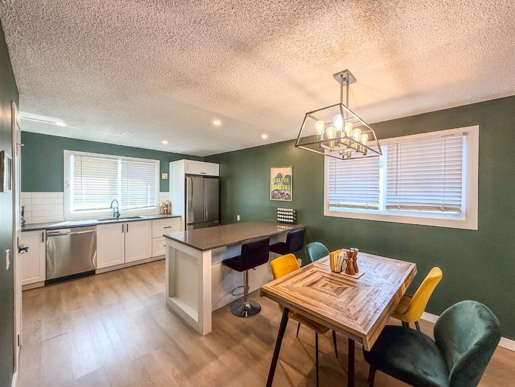 119 Fallswater Crescent Ne, Calgary, AB - Indoor Photo Showing Dining Room