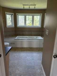 192 Range Road Range North, Grassland, AB - Indoor Photo Showing Bathroom