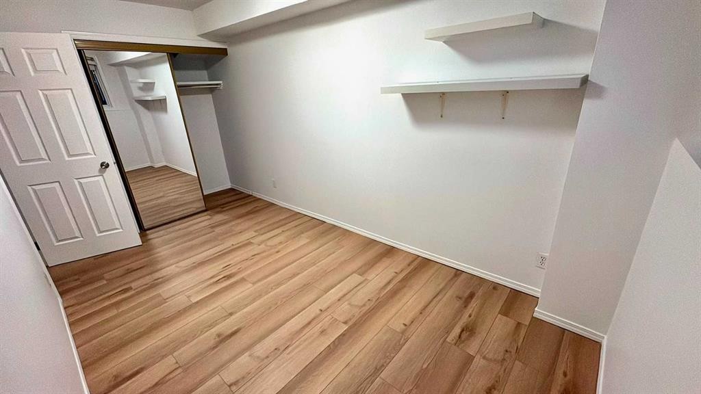4-3726 Centre Street Ne, Calgary, AB - Indoor Photo Showing Other Room
