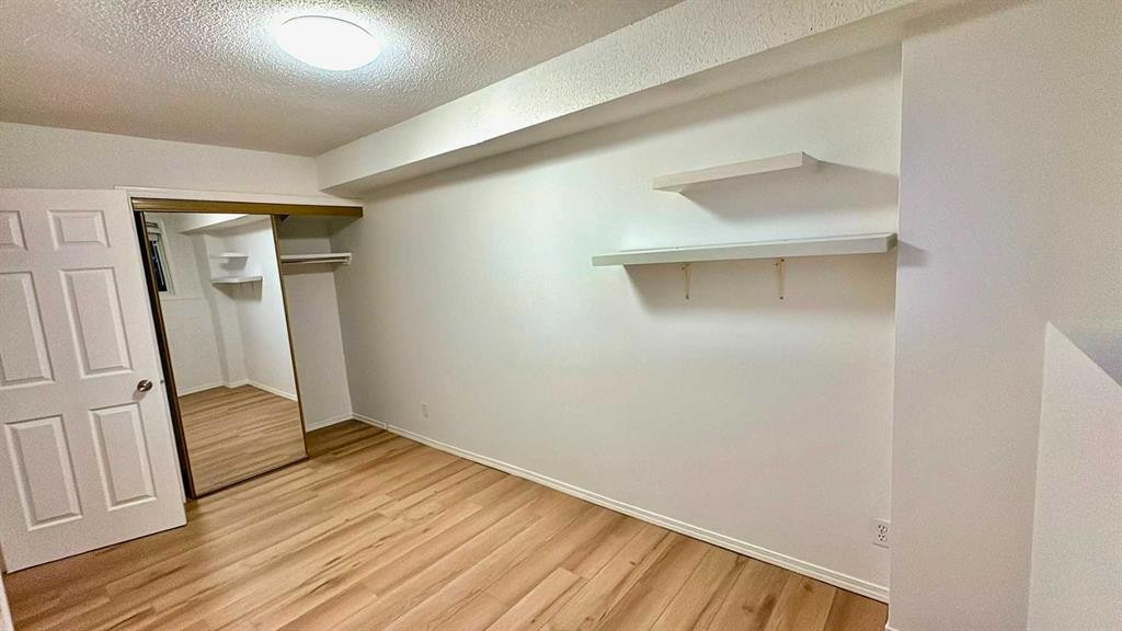 4-3726 Centre Street Ne, Calgary, AB - Indoor Photo Showing Other Room