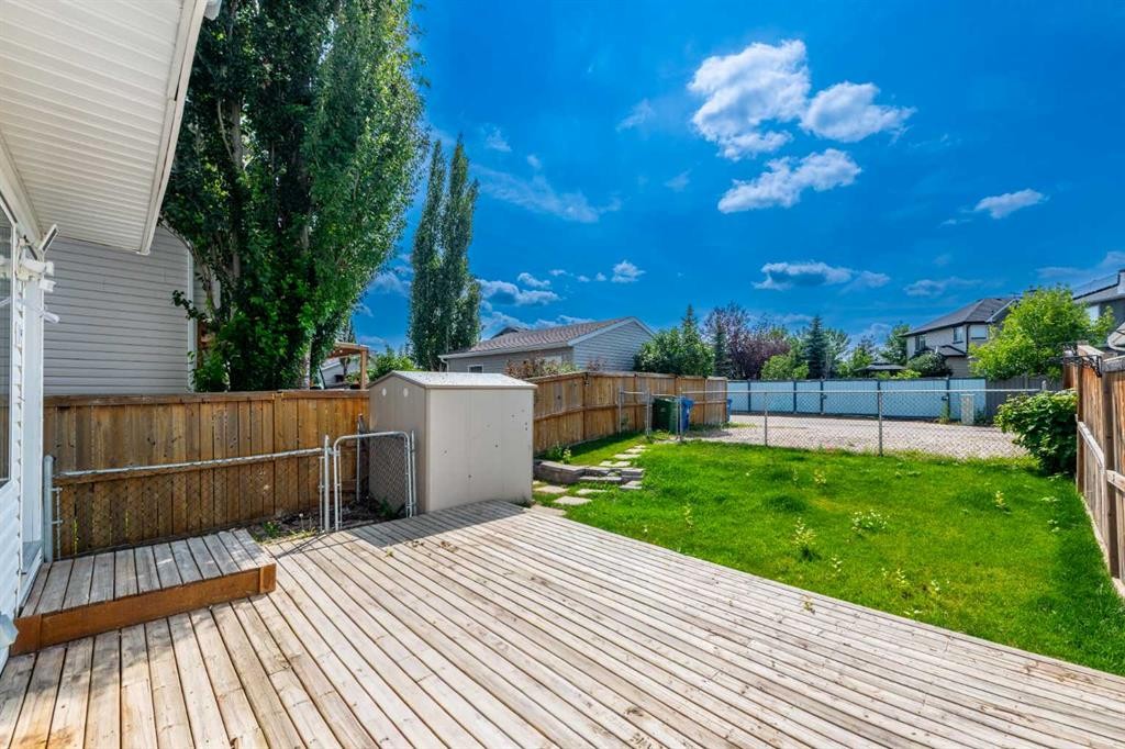 169 Everstone Drive Sw, Calgary, AB - Outdoor
