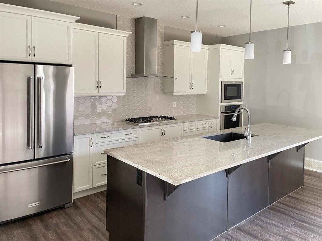 71 Cornerstone Passage Ne, Calgary, AB - Indoor Photo Showing Kitchen With Upgraded Kitchen
